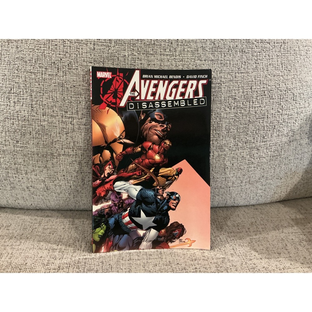 Marvel Avengers Disassembled TPB Graphic Novel Bendis Finch 2005 1st Printing